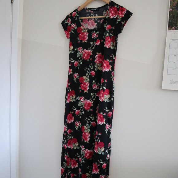 Roses floral bodycon maxi dress, XS - romantic feminine flattering scoop neck - Picture 2 of 4